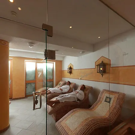 Rudolfshuette Hotel 3*