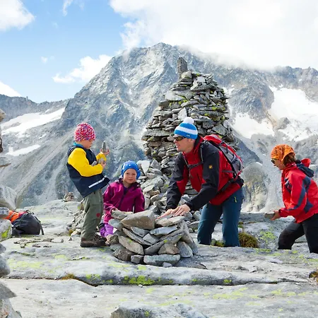 Rudolfshuette Hotel 3*